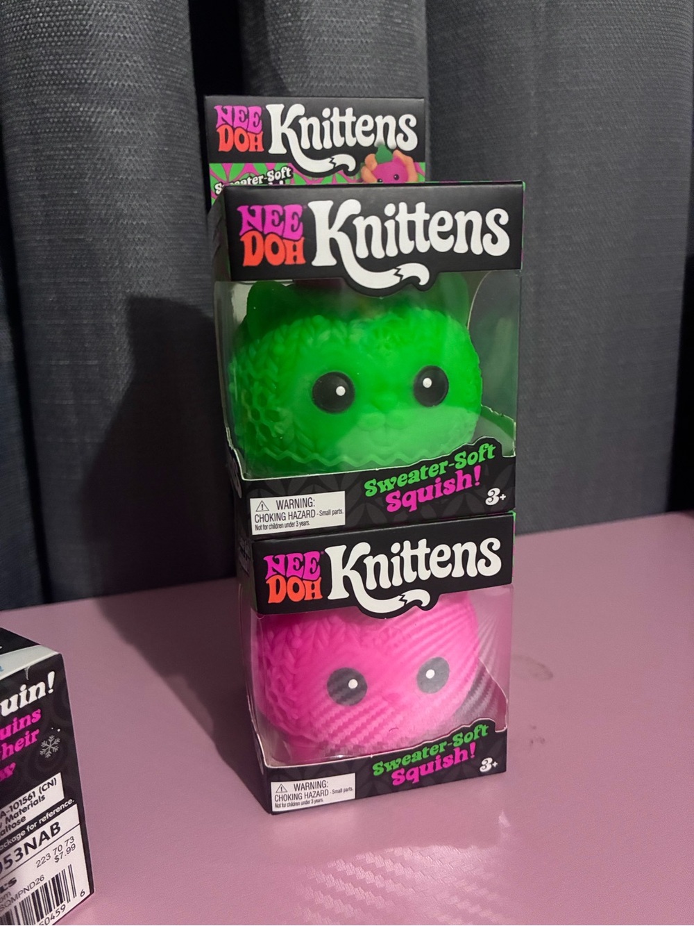 Knittens Plush Squeeze Toy - Green & Pink